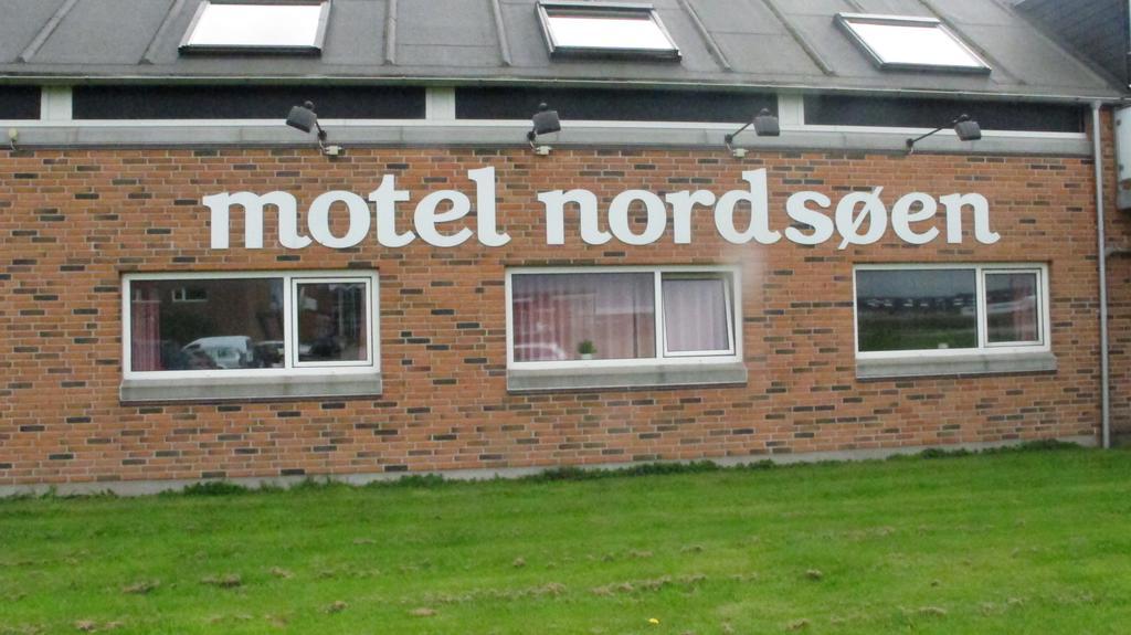 Motel Nordsoen ヒアツハルス エクステリア 写真